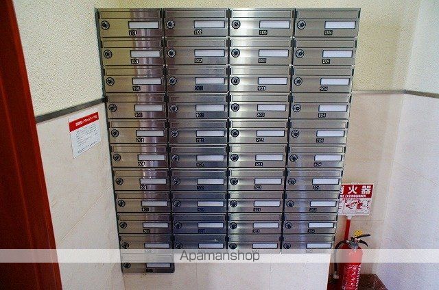 地下鉄箱崎線 呉服町駅 徒歩4分 11階建 築21年の外観写真