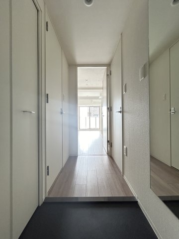セレニテ神戸元町クレアの玄関写真
