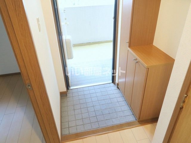 エーヴィヒ畠中Iの玄関写真