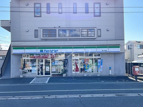 コンビニ　ファミリーマート 豊川大崎店（コンビニ）まで743m