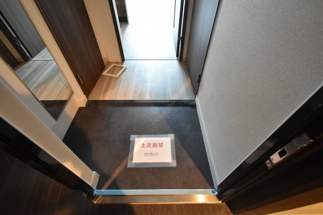 玄関　同シリーズマンションのサンプル写真です♪