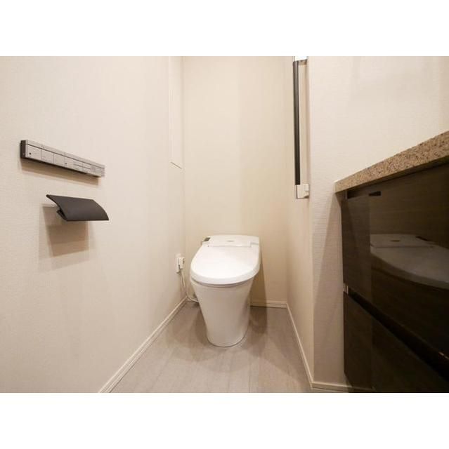 トイレ　清潔感のあるトイレです