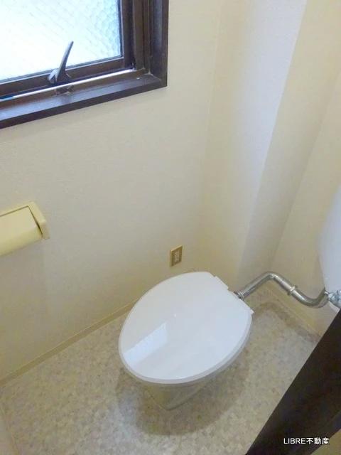 トイレ　トイレにも窓があります！