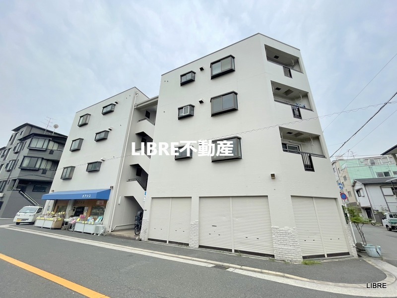 建物外観　外観はこんな感じです！