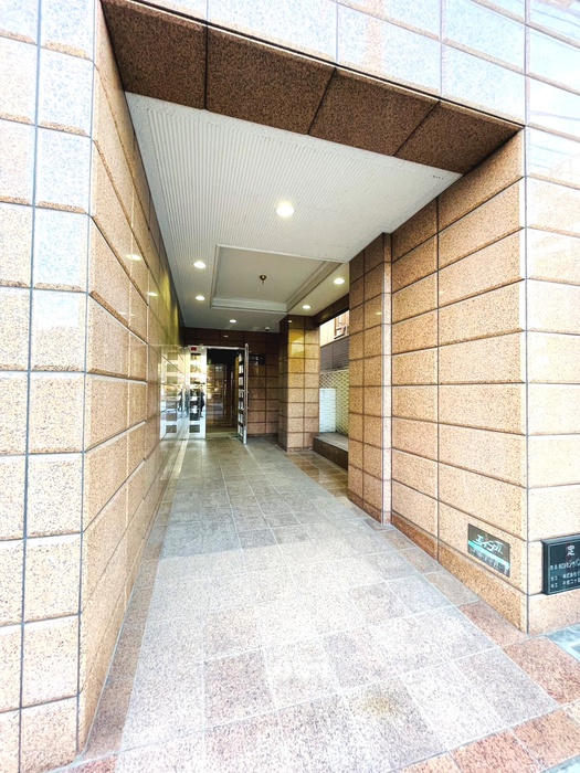 富栄ビルの外観写真