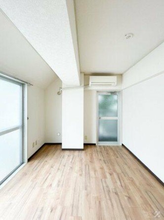 ＪＲ中央線 阿佐ケ谷駅 徒歩13分 4階建 築41年の居間写真