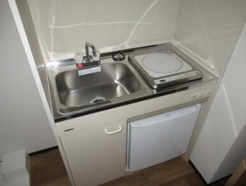 キッチン　1口の電気コンロです。