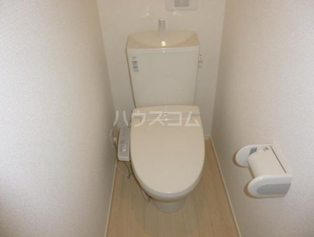 シャルールのトイレ写真