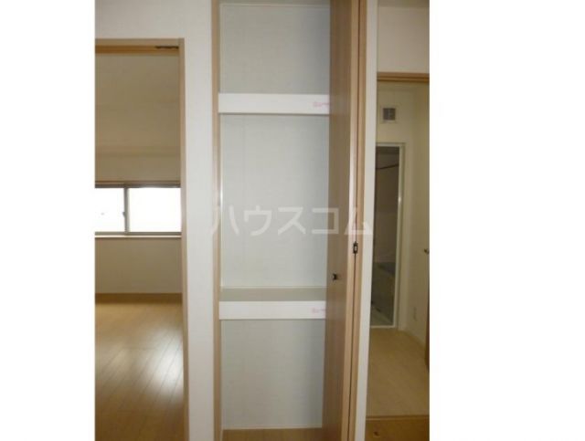 シャルールの内装写真