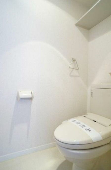 トイレ　※他の号室写真になります。