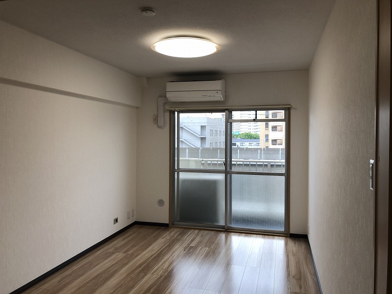 中銀新葛西マンシオンの居間写真