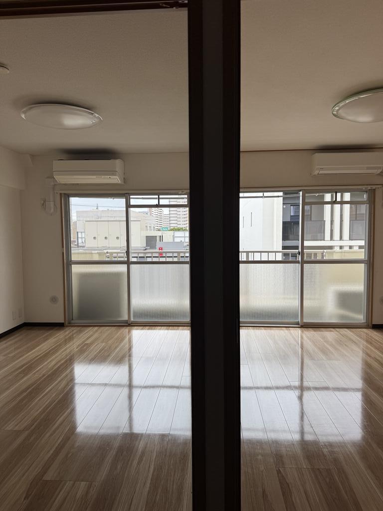 中銀新葛西マンシオンの居間写真