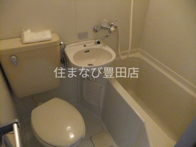 バス・シャワールーム　同型別部屋写真