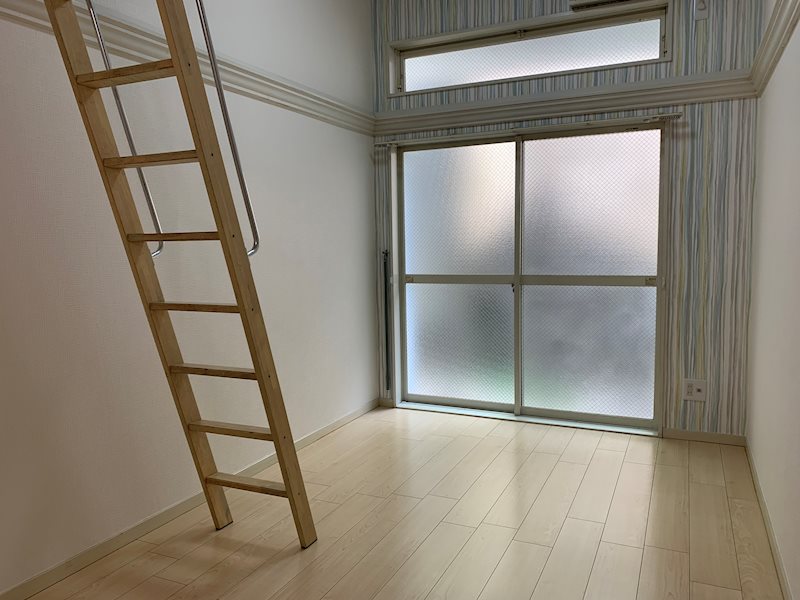 居室・リビング　別号室参考写真