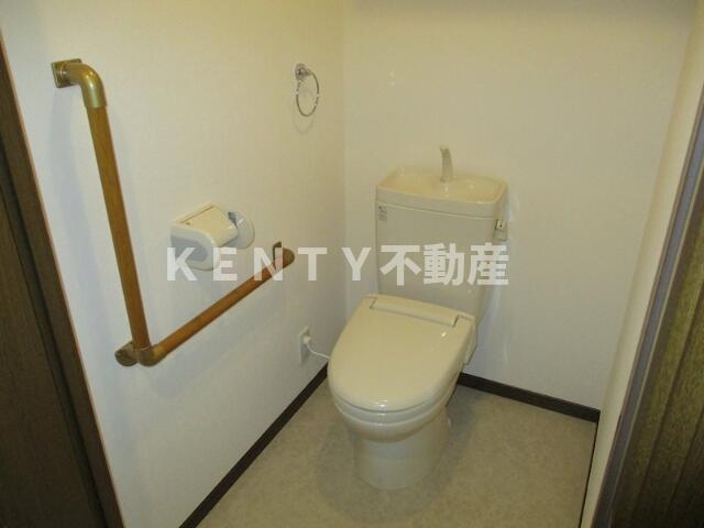 トイレ　ゆったりとした空間のトイレです