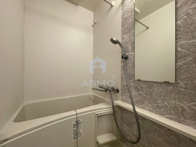 バス・シャワールーム　同マンション別部屋　参考写真