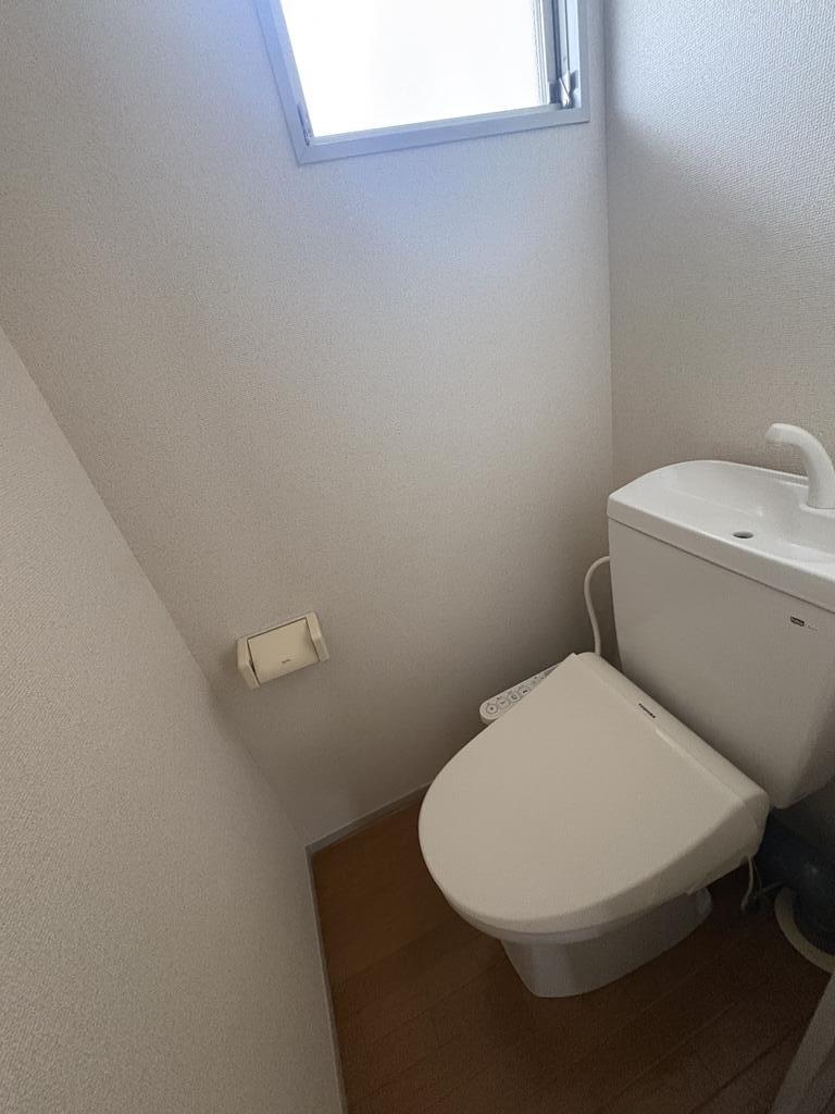 ライトコート市川のトイレ写真