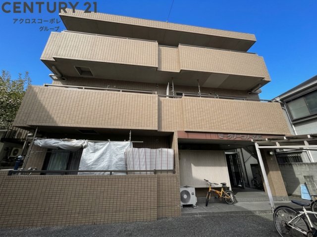 建物外観　外壁タイル貼りのおしゃれな外観です。