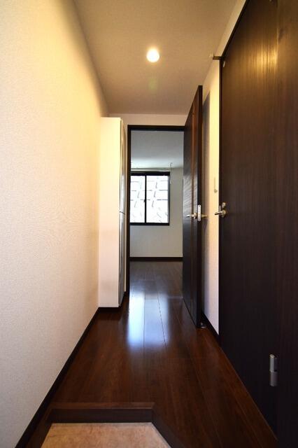 玄関　同建物別部屋参考