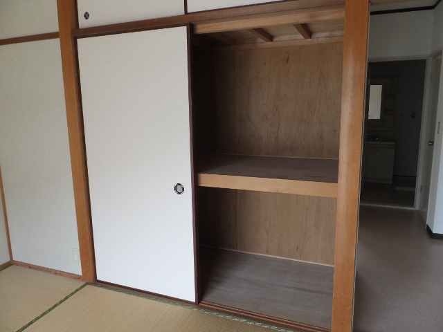 倉敷市 2階建 築31年の内装写真