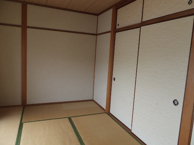 倉敷市 2階建 築31年の内装写真