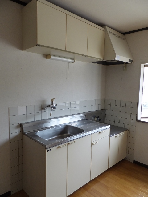 倉敷市 2階建 築31年のキッチン写真