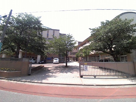 小学校　北九州市立小倉中央小学校（小学校）まで504m