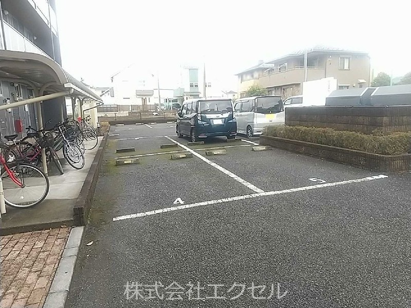 駐車場　敷地内駐車場