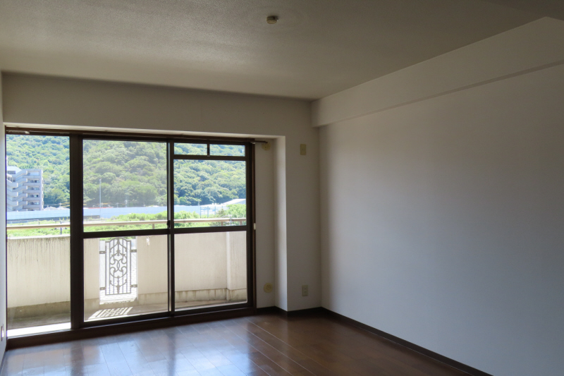 居室・リビング　ＬＤＫ１３．５帖