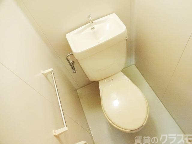 トイレ　トイレは普通ですみません。