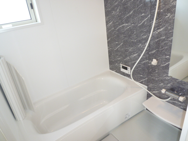 バス・シャワールーム　追い焚きバス＆浴室換気乾燥機つきです