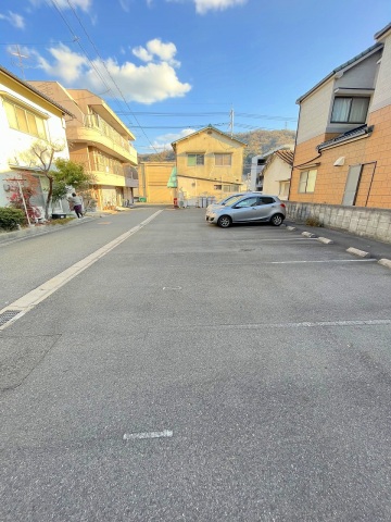 コンビニ　セブンイレブン広島海田曙町店（コンビニ）まで365m