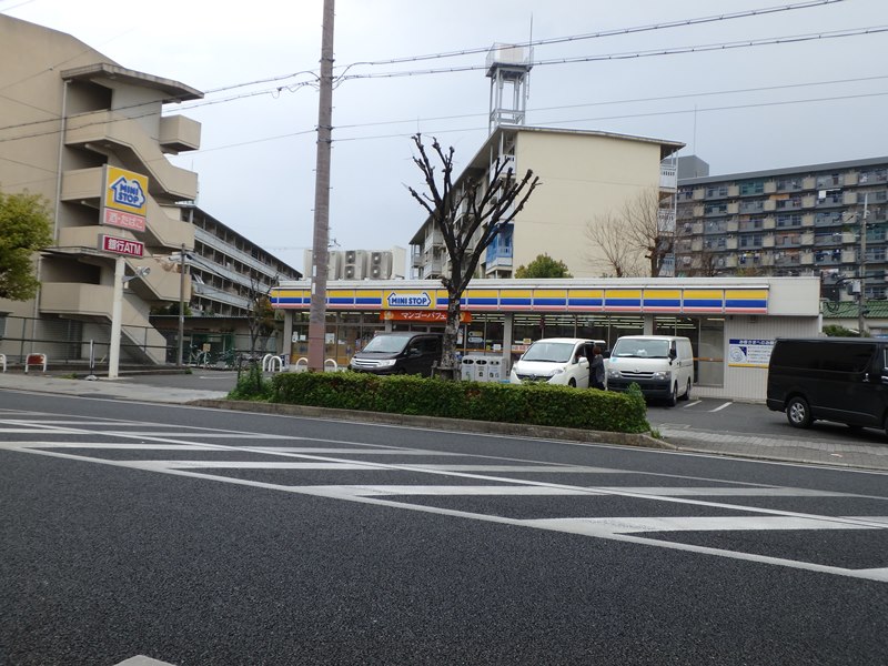 コンビニ　ミニストップ尼崎口田中店（コンビニ）まで481m
