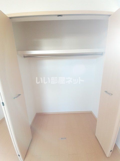 【新居浜市喜光地町のアパートの収納】