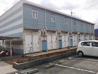 玄関　１Ｆは玄関扉横にシューズボックス有り