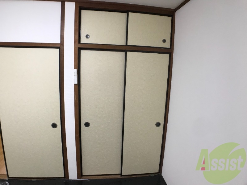 収納　収納はこちら。上の段にも納められるようになってます。