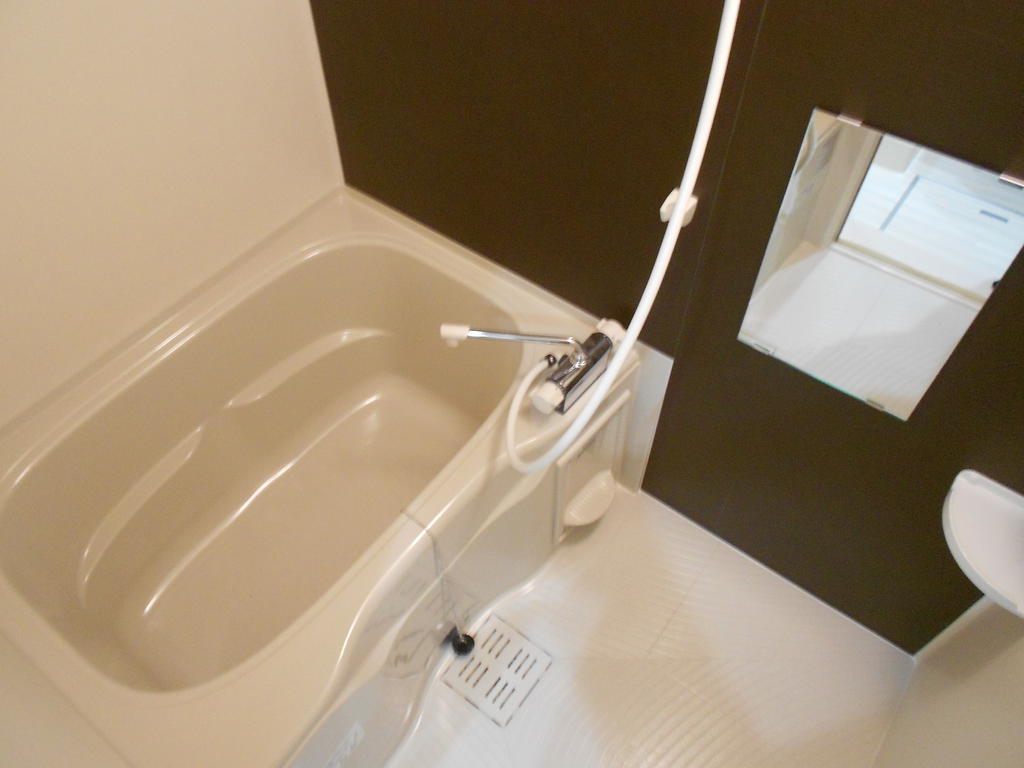 バス・シャワールーム　同タイプ同モデルを使用