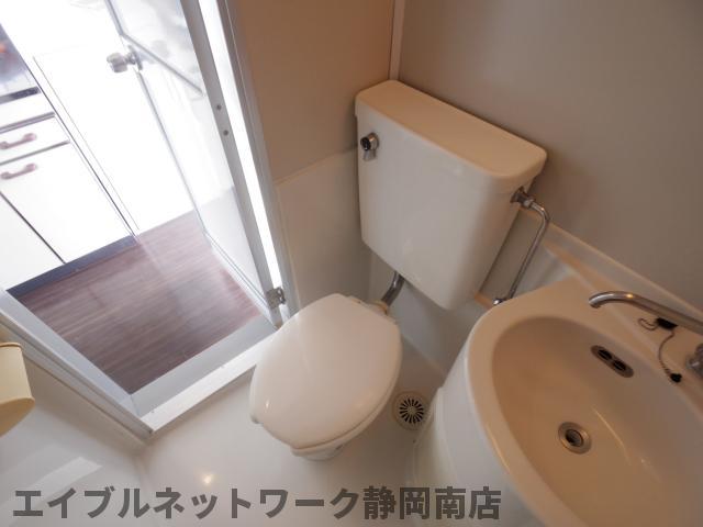 トイレ　ユニットタイプ