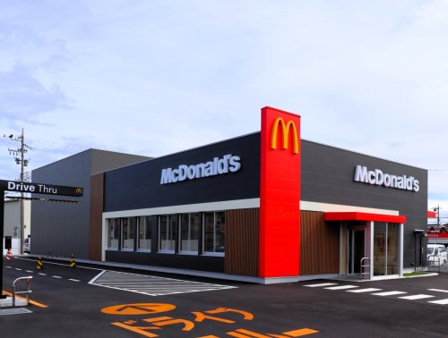 飲食店　マクドナルド 石田街道敷地店（飲食店）まで705m