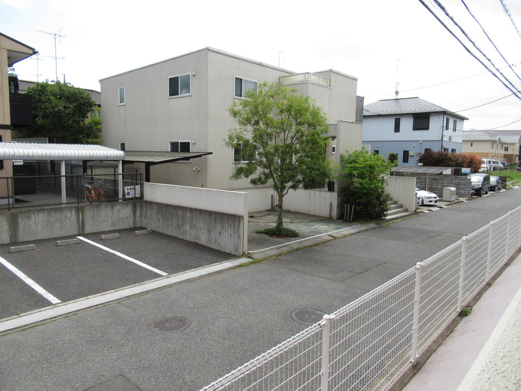 眺望　すぐ目の前に高い建物がございません。