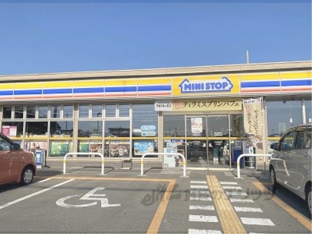 コンビニ　ミニストップ天理備前町店（コンビニ）まで400m