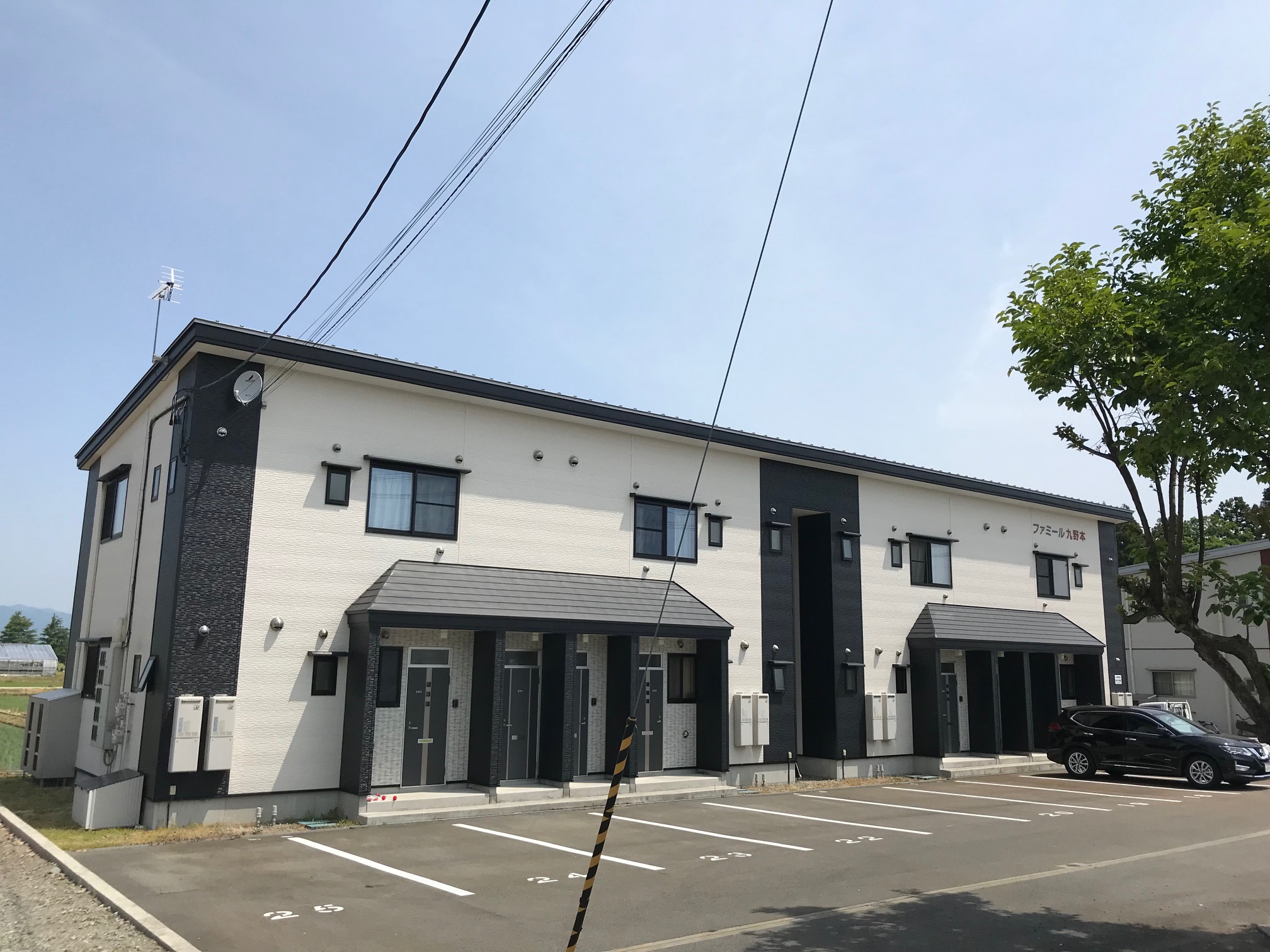 ファミール九野本角部屋の建物外観