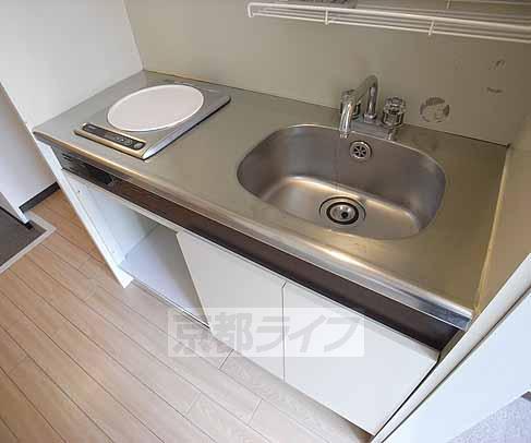 キッチン　お手入れも楽々です・