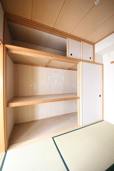 収納　写真は別タイプとなります。