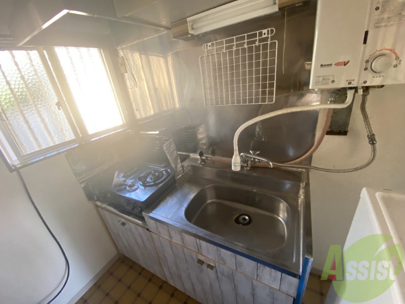 キッチン　キッチンはシンクも広く使い勝手が良さそうです。