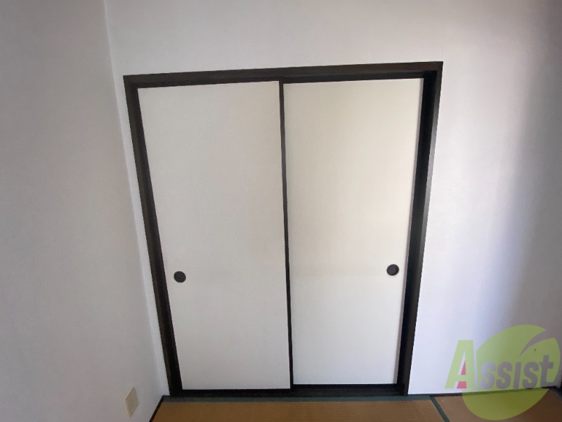 収納　収納スペースがあるのでお部屋を広く使えます。