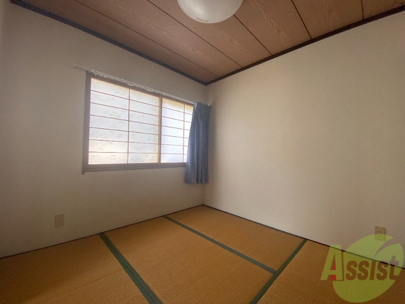 その他部屋・スペース　４．５帖の和室。寝室としても良さそうです。