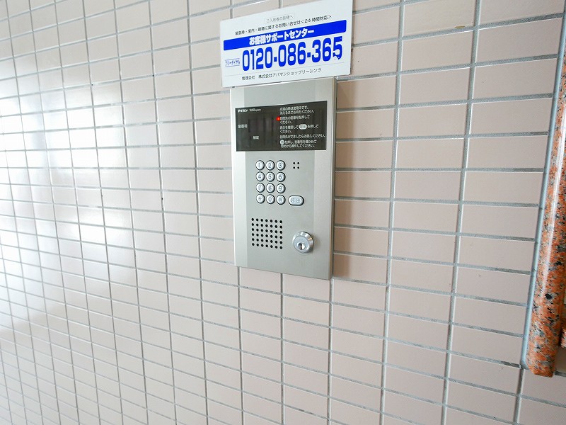 セキュリティ　オートロック付きで防犯面もしっかりしています♪