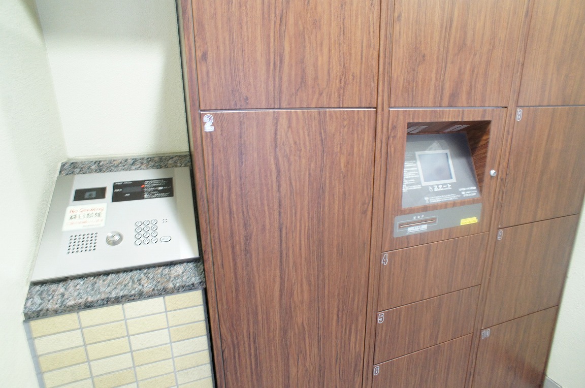 セキュリティ　オートロックに管理人が居るので安心ですね☆彡
