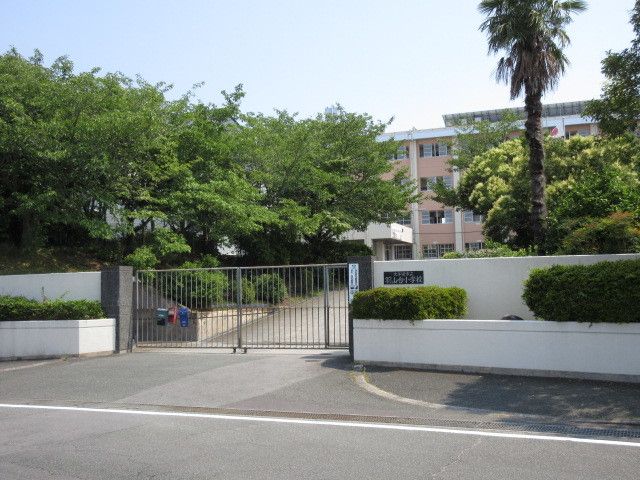 【サンレイクの小学校】